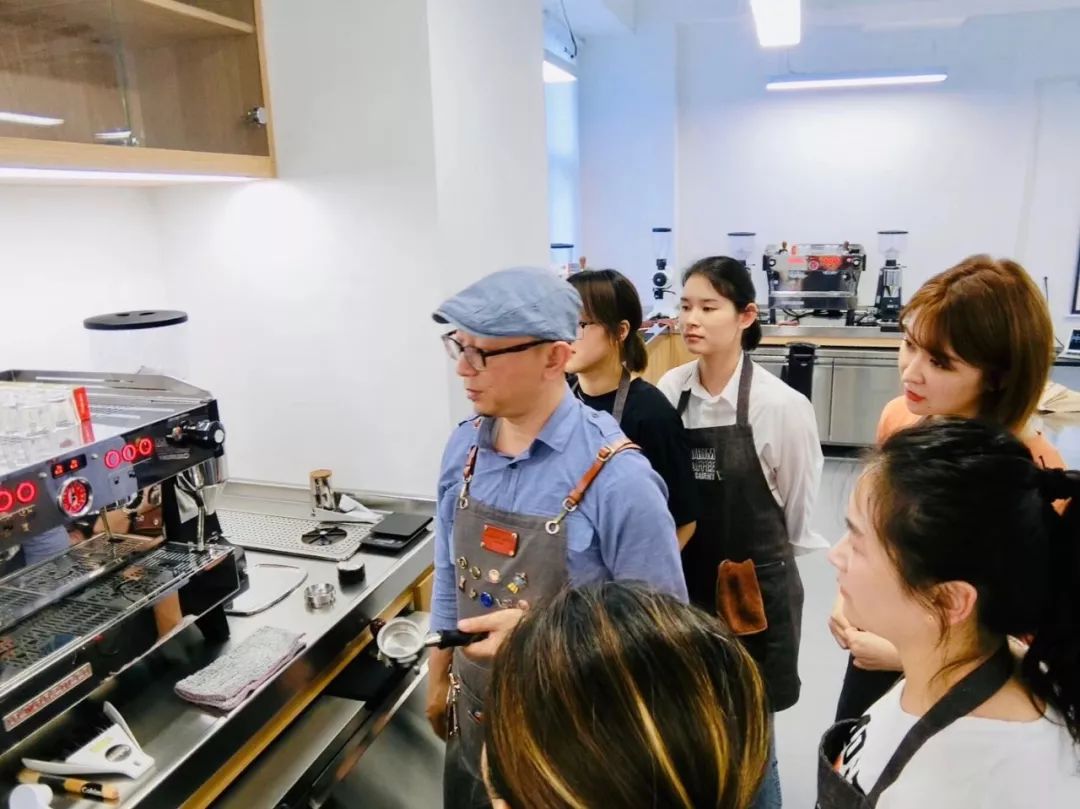 中赫时尚咖啡,中赫时尚咖啡学院学费