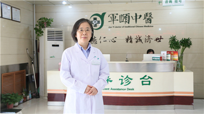 其实并没有那么坚强全靠自己硬撑,我能有多坚强只不过是硬撑