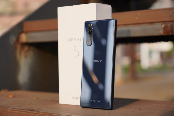 一部美到犯罪的手机，对不起，索尼已经很久没让我这么兴奋了