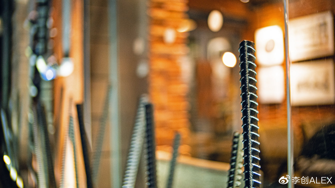 七工匠50mmf1.8镜头与55mmf1.05的区别,不到三千的旗舰机