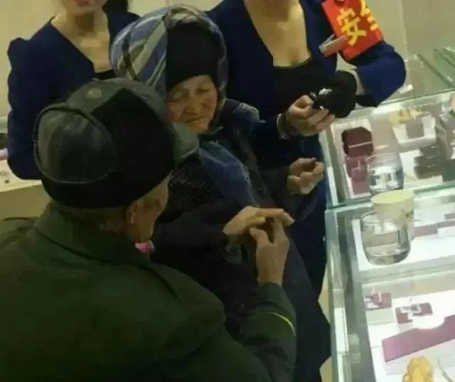 长沙外卖小哥300一天,长沙外卖员的一天