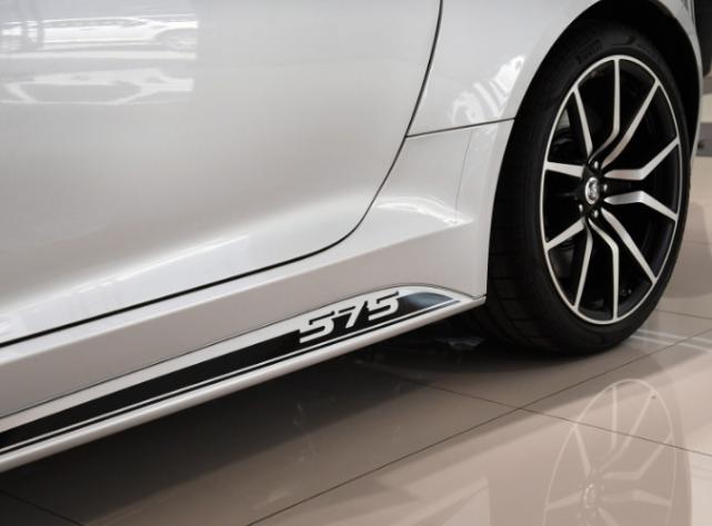 捷豹最强声浪炸街跑车,捷豹八缸跑车声浪