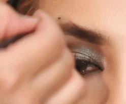 如何画比较妖艳的眼妆,初学者怎么画又纯又欲的眼妆