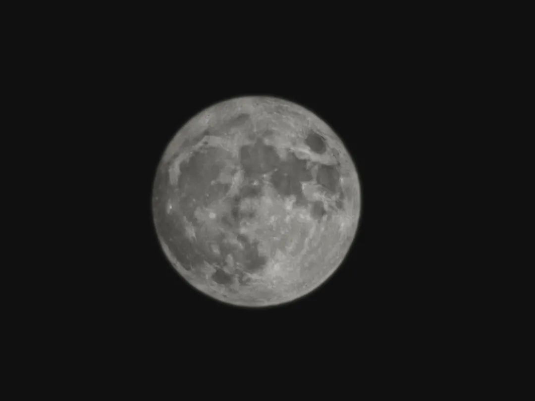 最好的月亮拍摄方法,真实的月亮星空怎样拍才好看