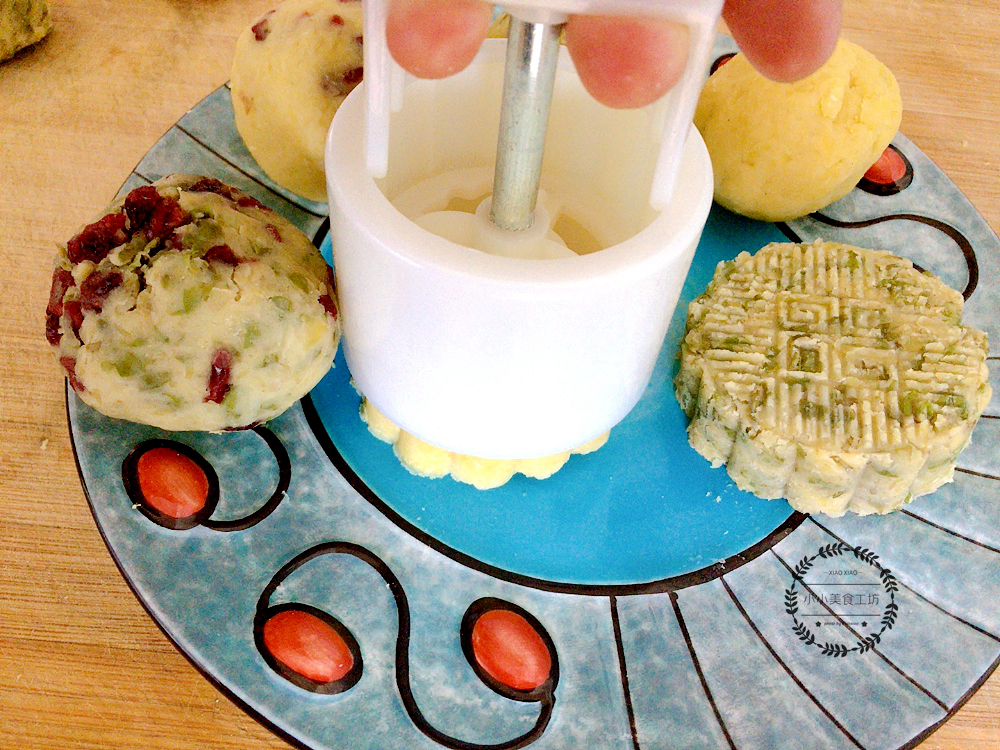 做绿豆糕什么绿豆更好吃,用绿豆自制绿豆糕家常做法