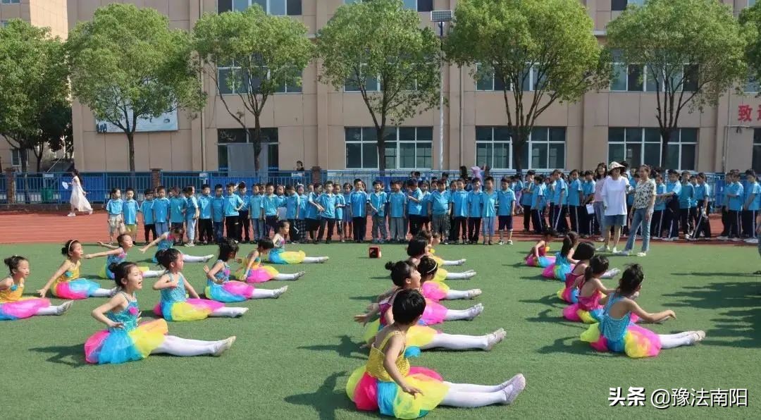 建党百年学校组织的迎七一活动,邓州市庆祝建党100周年活动选拔赛