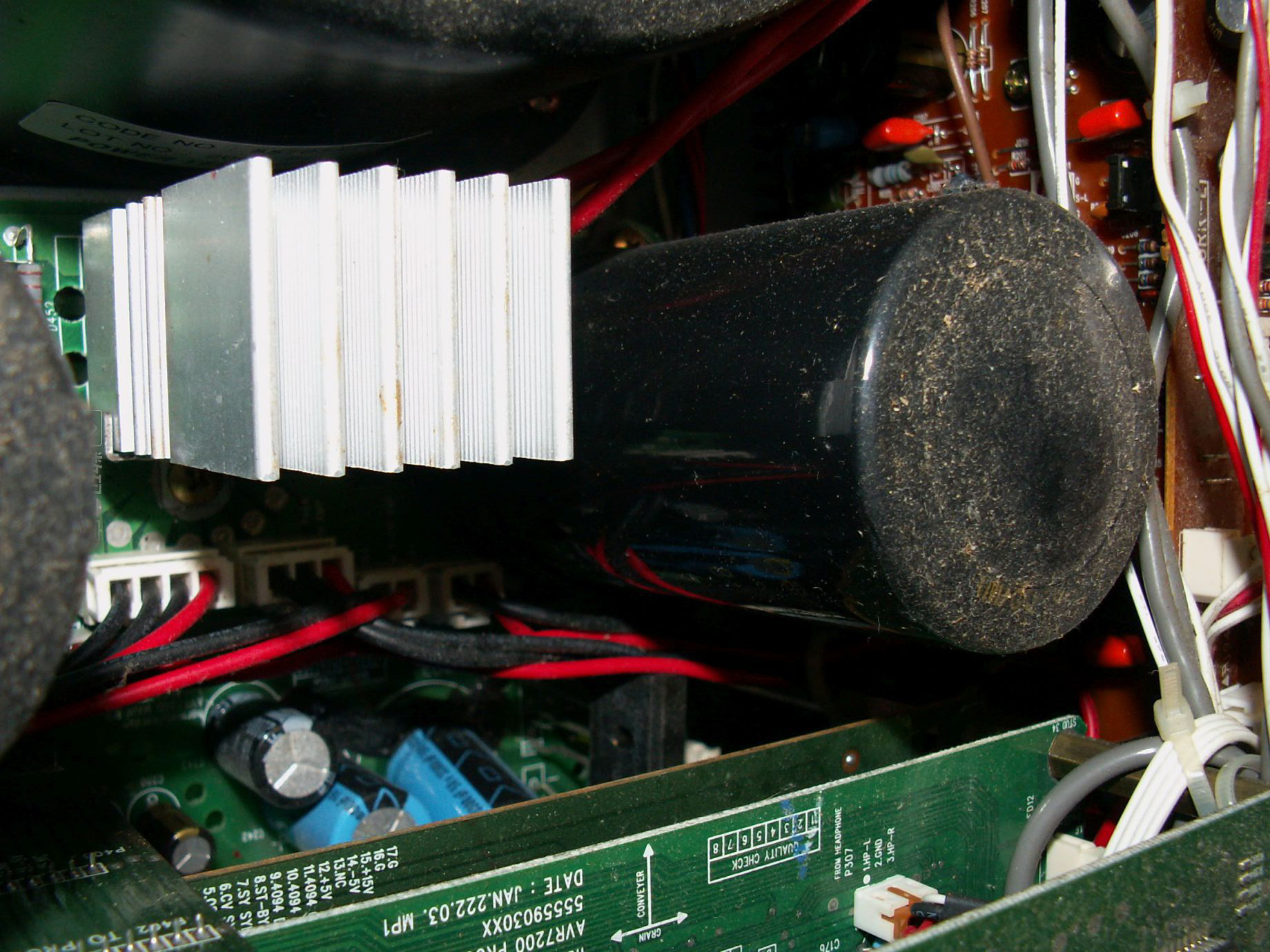 维修一台60多斤的高端影音环绕功放