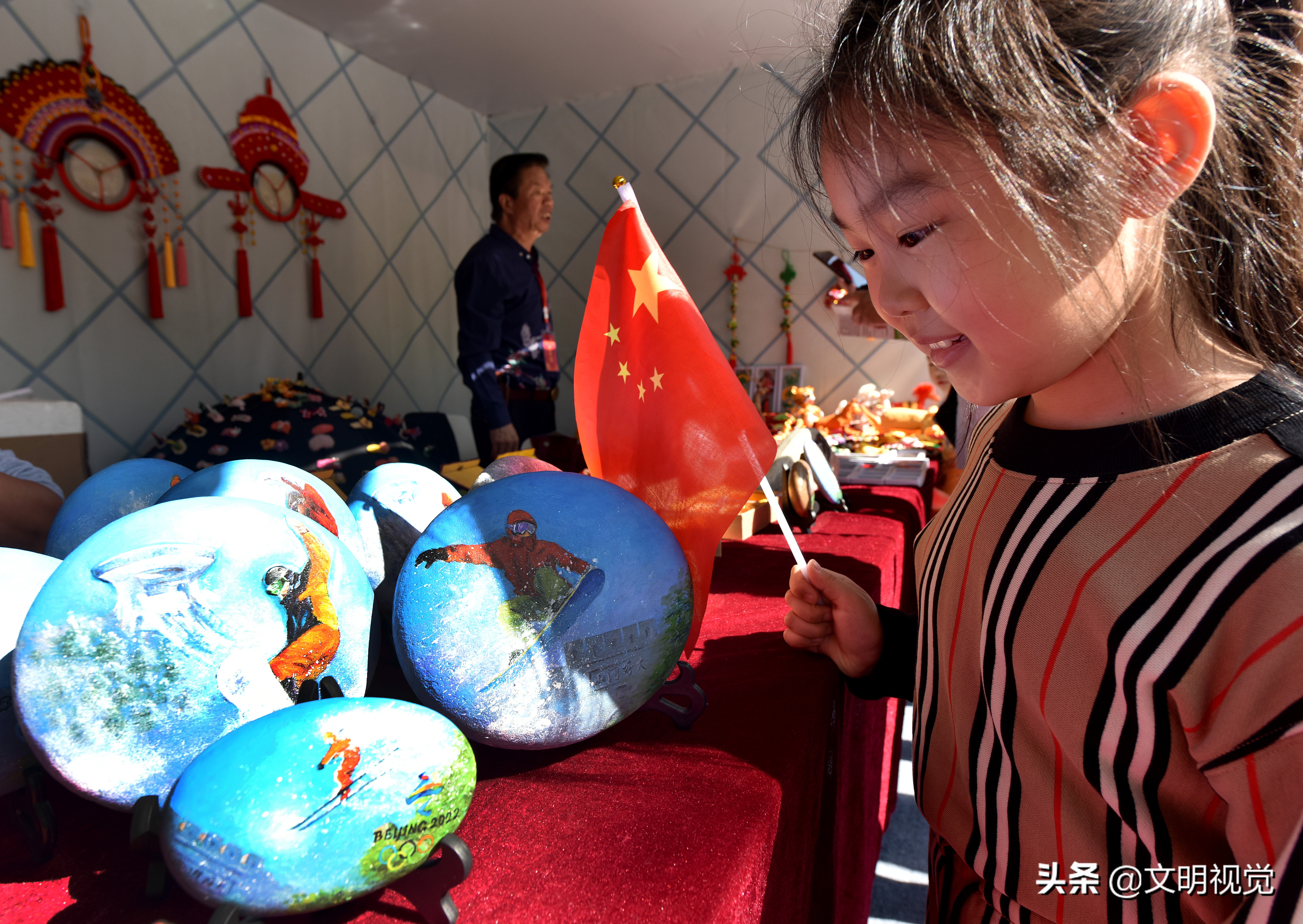 市民国庆节在“国雕”体验非遗文化的魅力