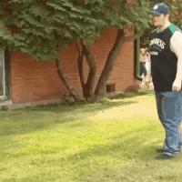 为啥加油站月薪两千还没人辞职,加油站上班工作强度大吗累吗