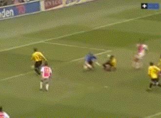 上帝伊布洛杉矶,盘点伊布在足球场上20大震撼破门