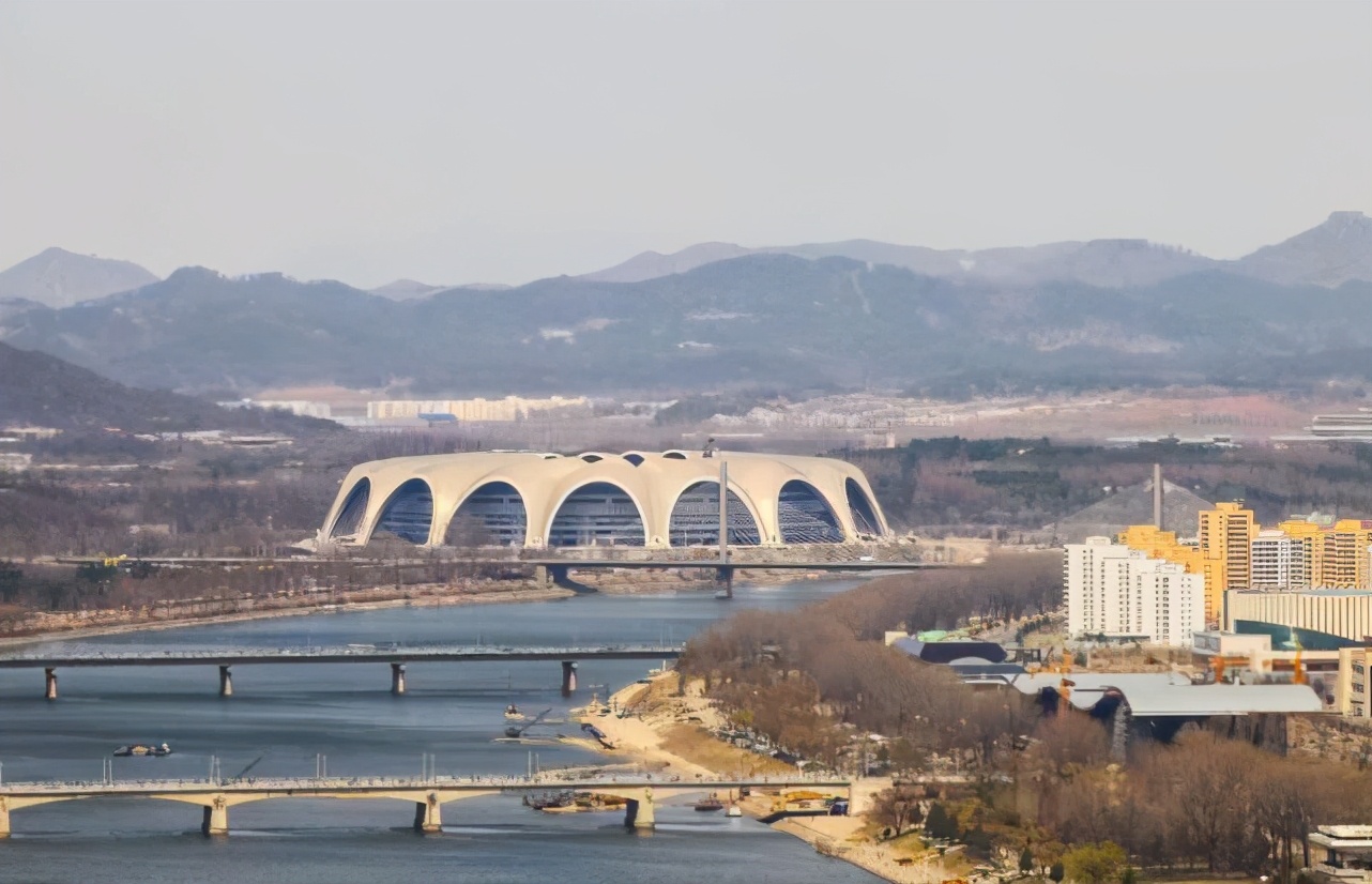 世界最奢华的体育场,最大的鸟巢体育馆