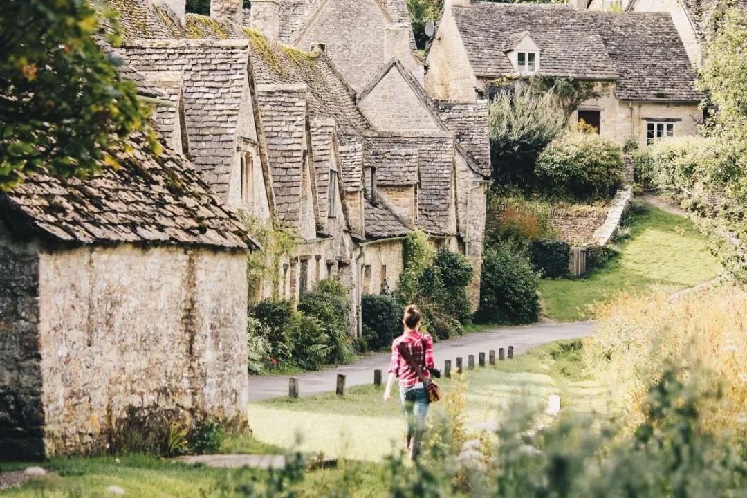 恬静乡村，摇滚乐调，古城烟雨……这里有你不知道的多面英伦