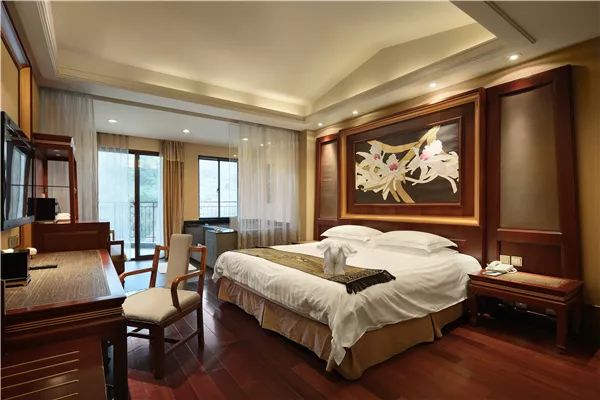 女票在胖圈发“我想买可乐”，赶紧给她发去一张烫手情侣酒店清单