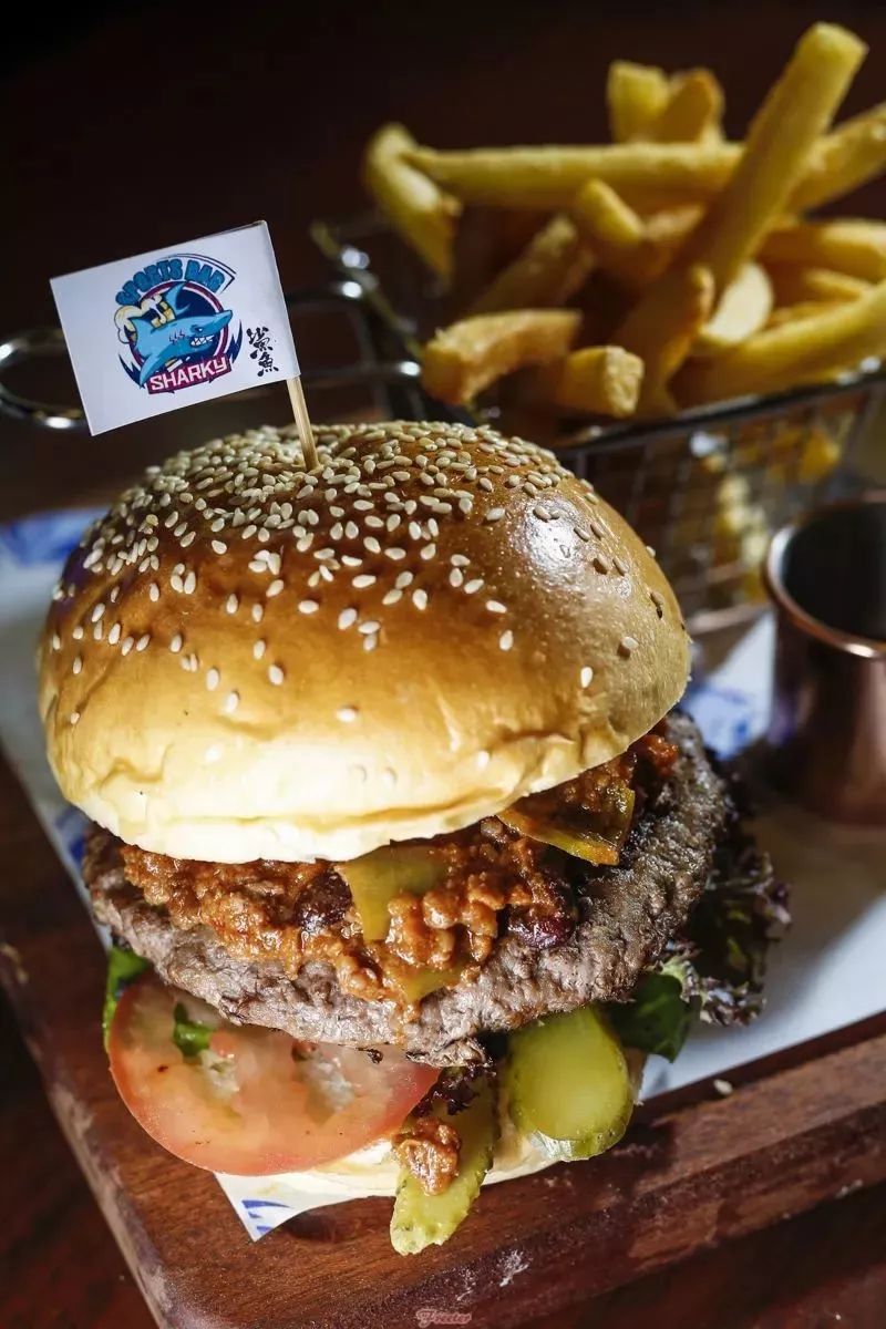 海口小众酒吧指南|放下手机,跟我喝酒去