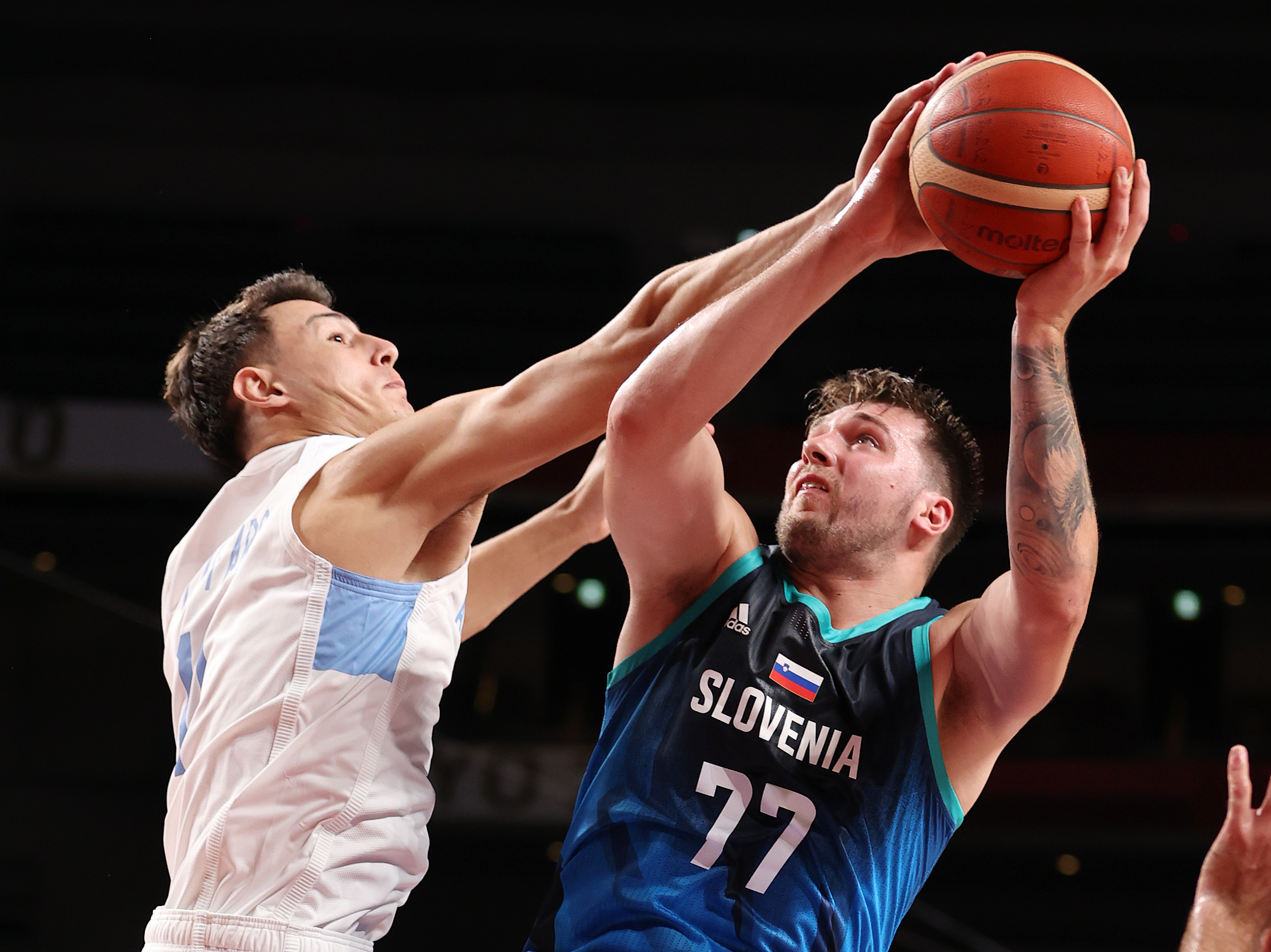 东契奇照片2024,东契奇世界杯照片