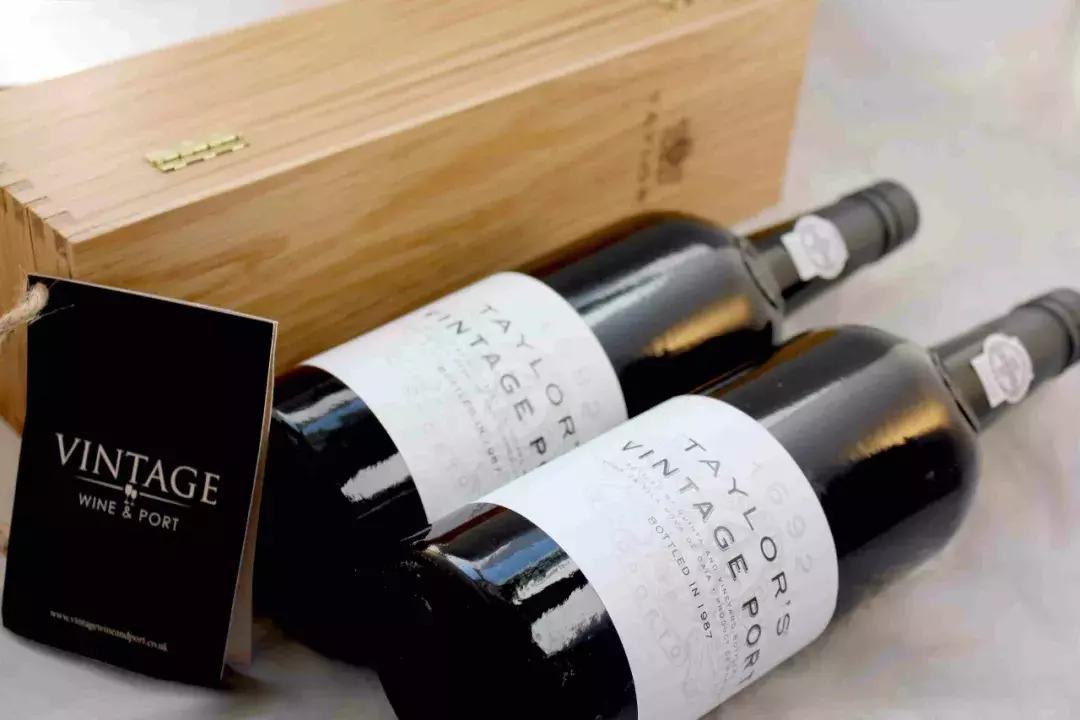 js葡萄酒榜单,权威的酒评家