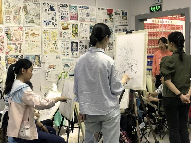 青春记实,青春记大学生在行动