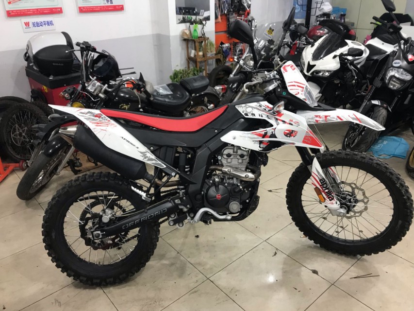 越野阿普利亚,阿普利亚drd150越野