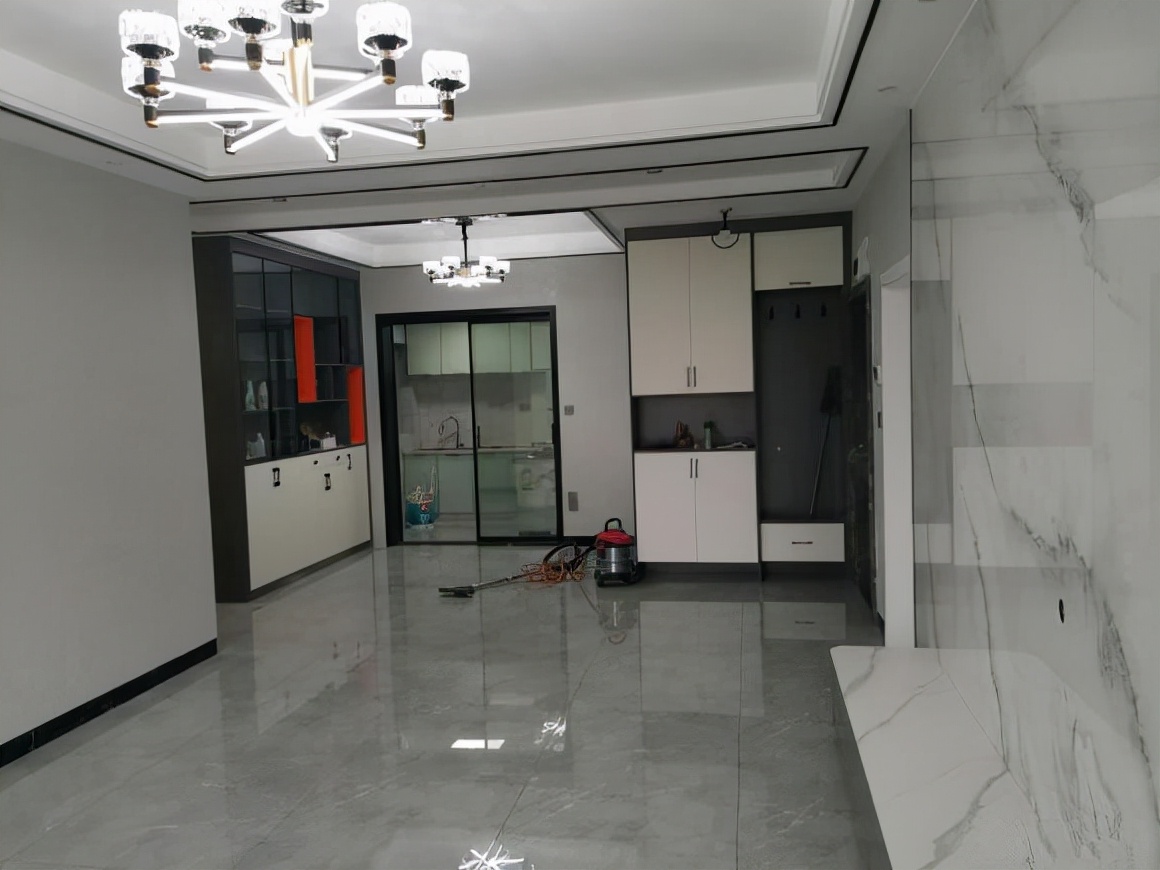 装修吊顶怎么省成本,装修吊顶人工费