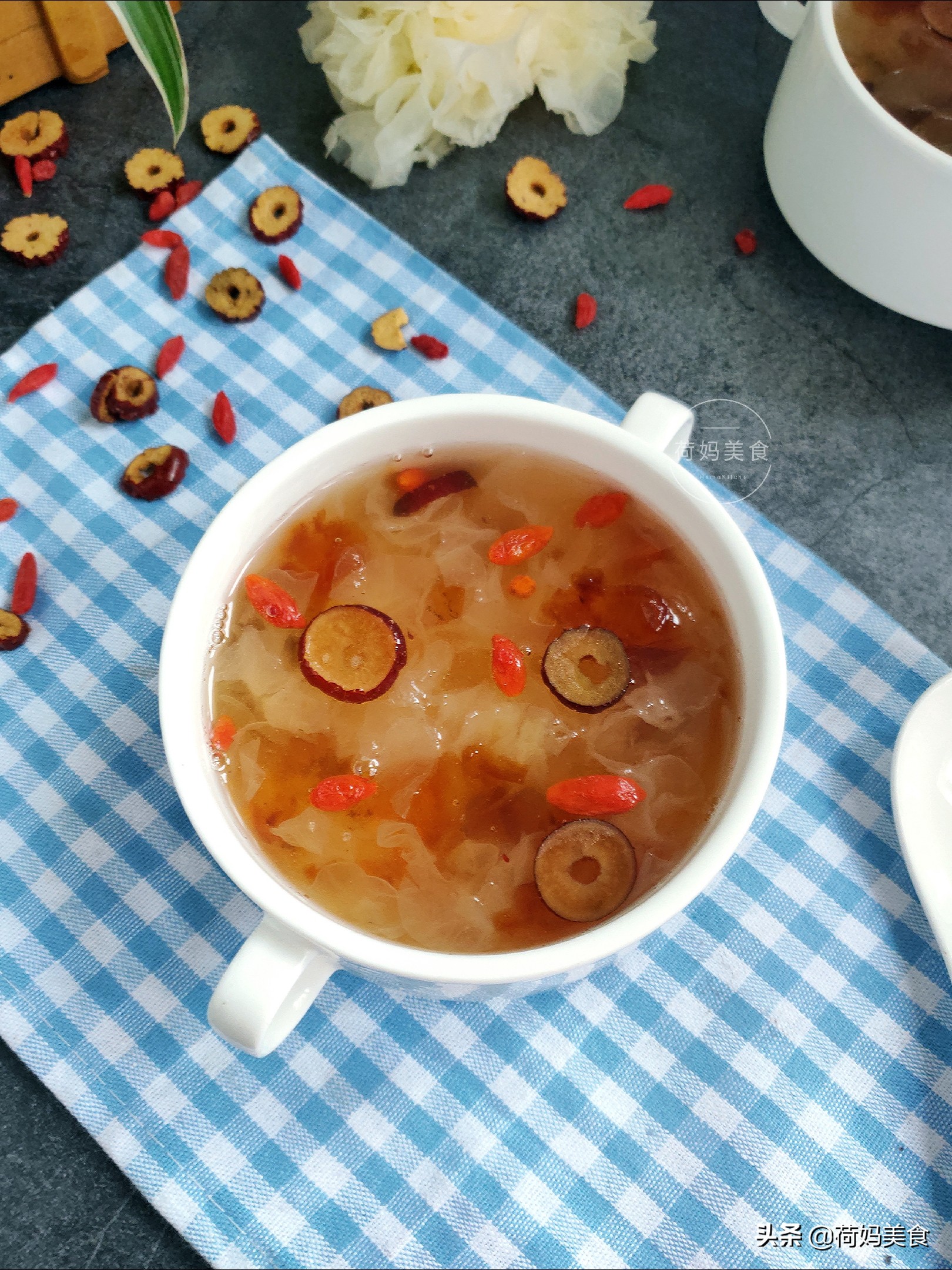 冬天必喝10款滋润甜汤,秋季必备的一款甜汤