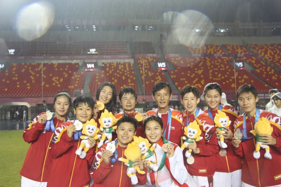 华政女孩最新完整视频,华政女孩