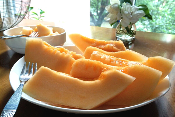 哈密瓜可以降尿酸吗,哈密瓜吃了能降尿酸吗