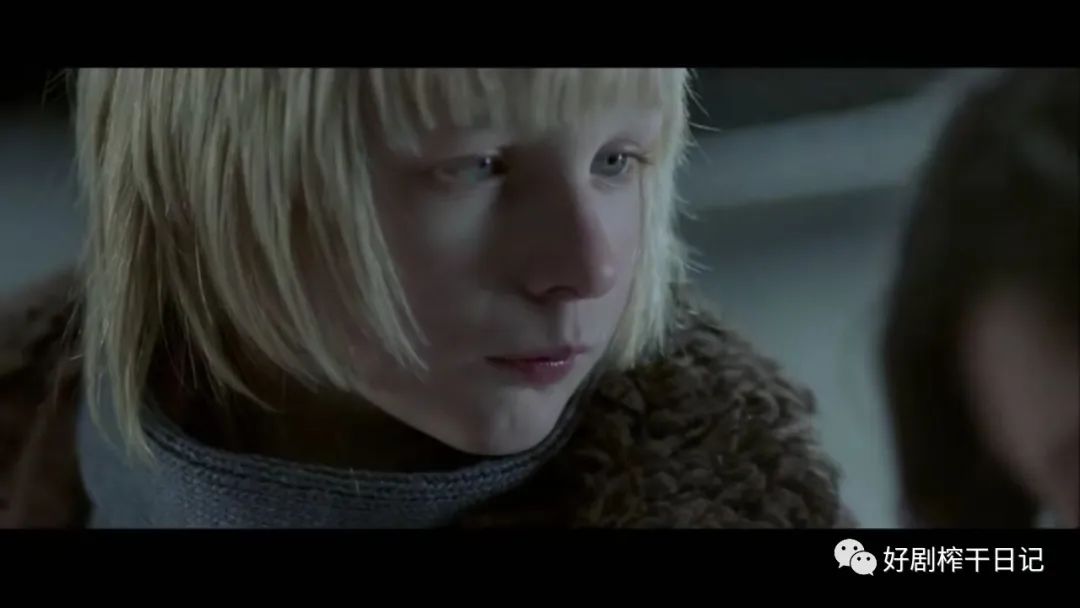 血色入侵伏笔深度解析,恐怖而有内涵的电影