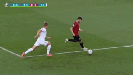 从0-0变成0-1太亏了！捷克遭遇严重误判，导致输球，裁判丧失底线