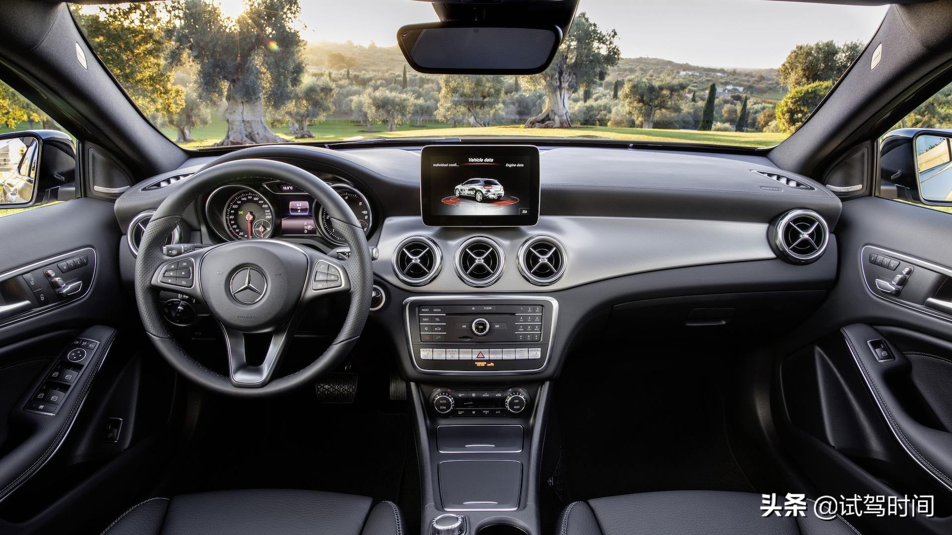 奔驰gla200值得购买的颜色,奔驰gla200值得买吗短视频