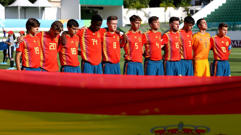 西班牙足球青训基本功,西班牙青训踢球技巧是什么