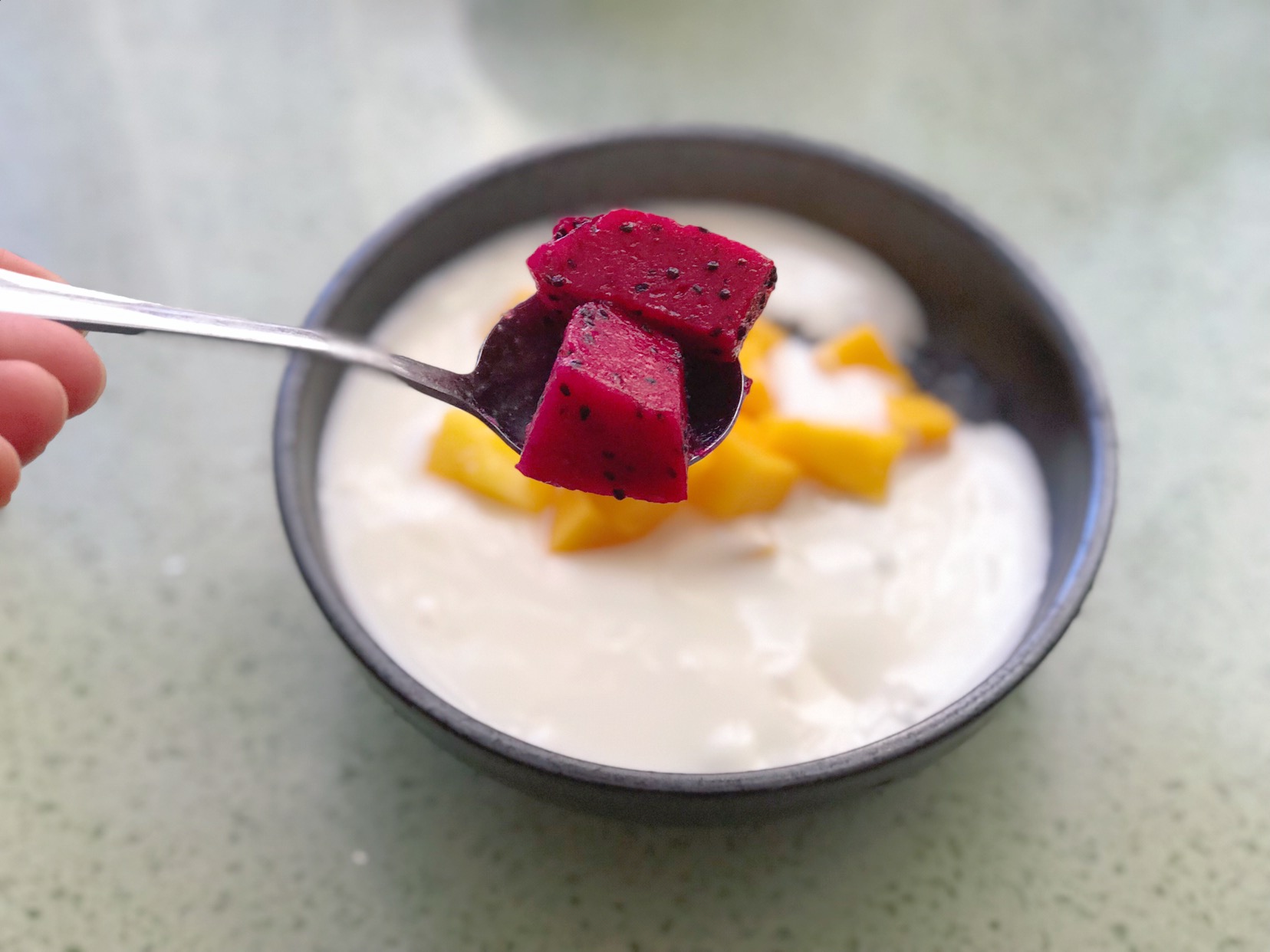 杂果酸奶西米露，爽滑筋道，清凉可口，成本5元做出20元的甜品