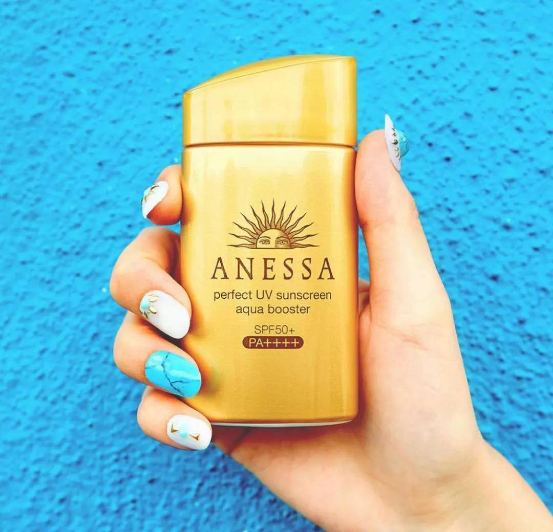 干燥肌肤该如何正确的补水保湿,修护干燥敏感肌肤的产品