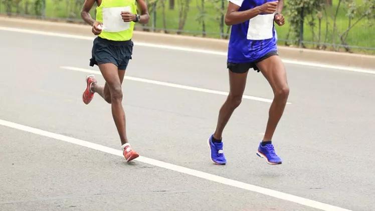 跑步核心爆发力训练,跑步夏训训练计划