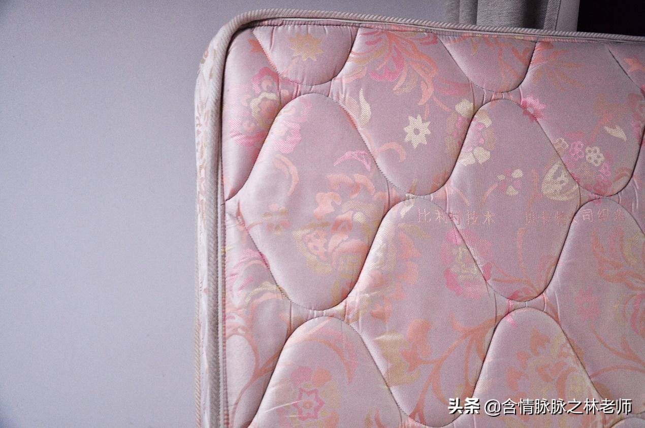 乳胶床垫10cm品牌及商品,小米薄床垫硬垫推荐爆款