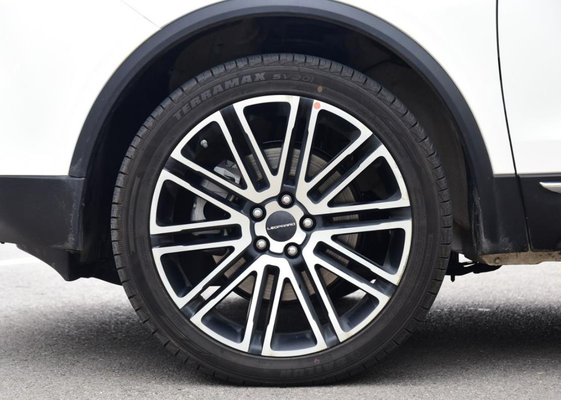 十五万落地尺寸最大动力最好的suv,13万落地2.0t车