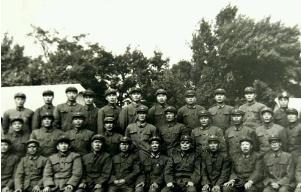 开国少将回乡,开国少将回家探亲路遇父亲纪录片