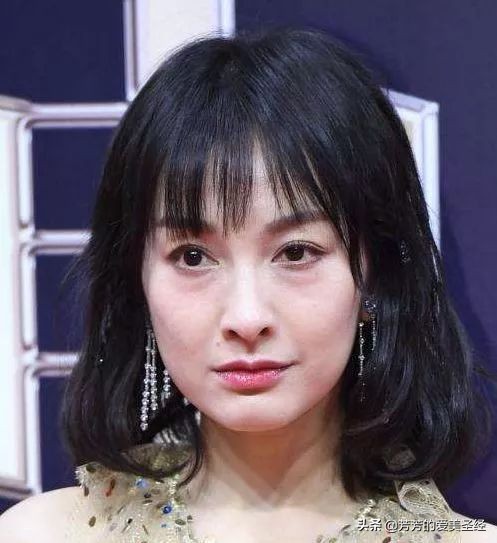 上妆总是斑驳是怎么回事,正常上妆顺序不浮粉