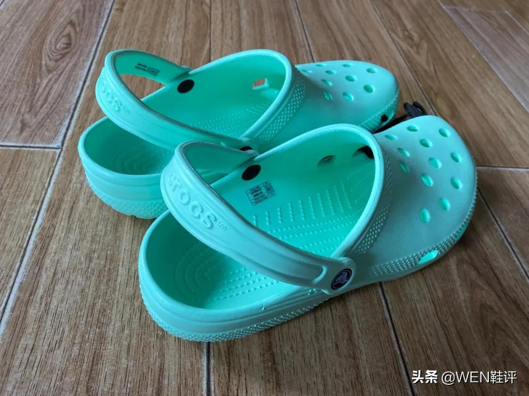 crocs老爹洞洞鞋杨幂设计款,厚底洞洞鞋crocs杨幂