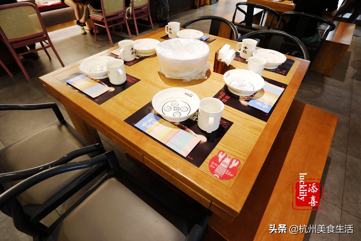 靓靓蒸虾和巴厘小龙虾哪个好吃,小龙虾武汉最好吃