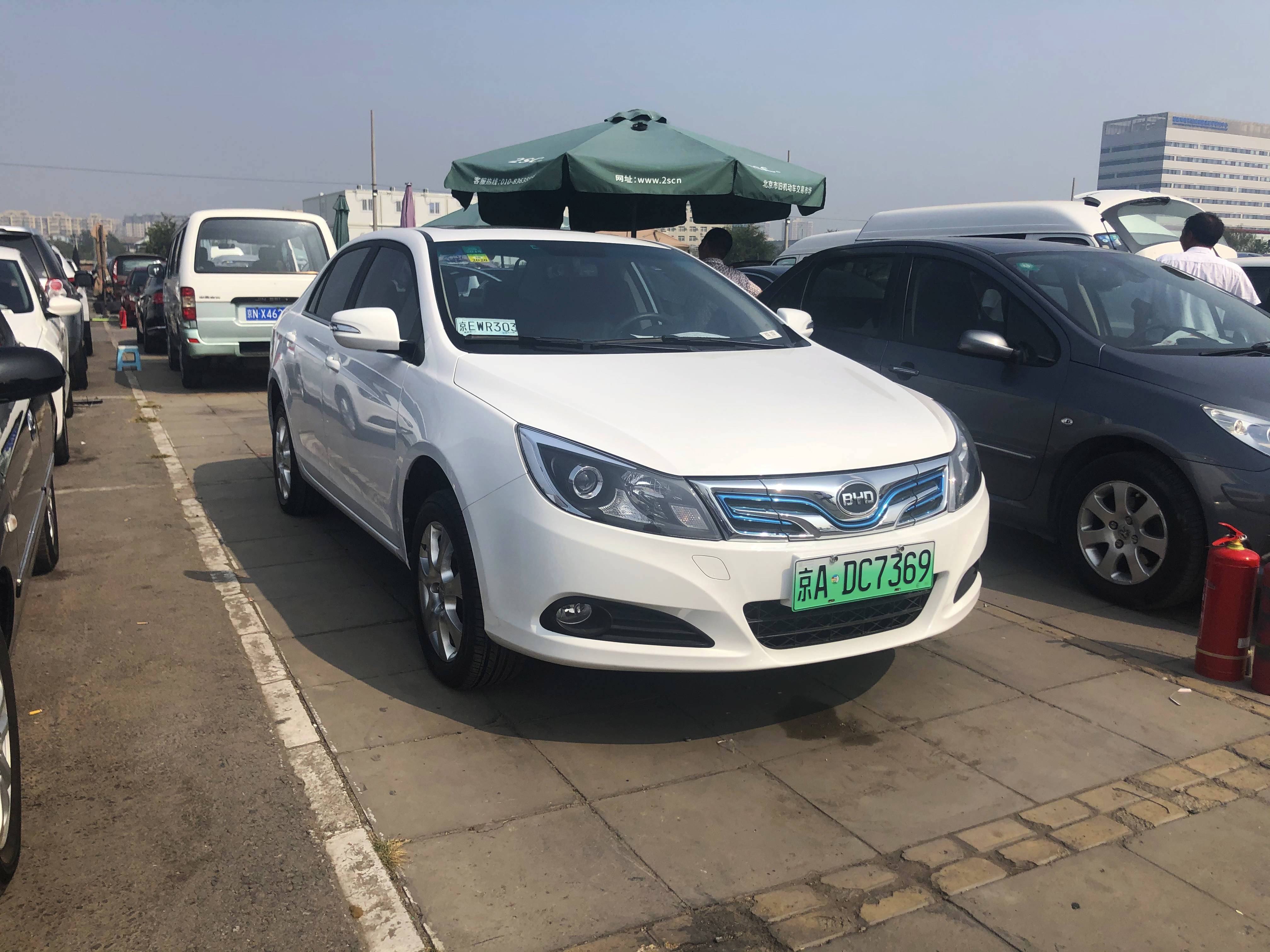 都说二手新能源车便宜为啥买不到,还有人说新能源车不靠谱吗