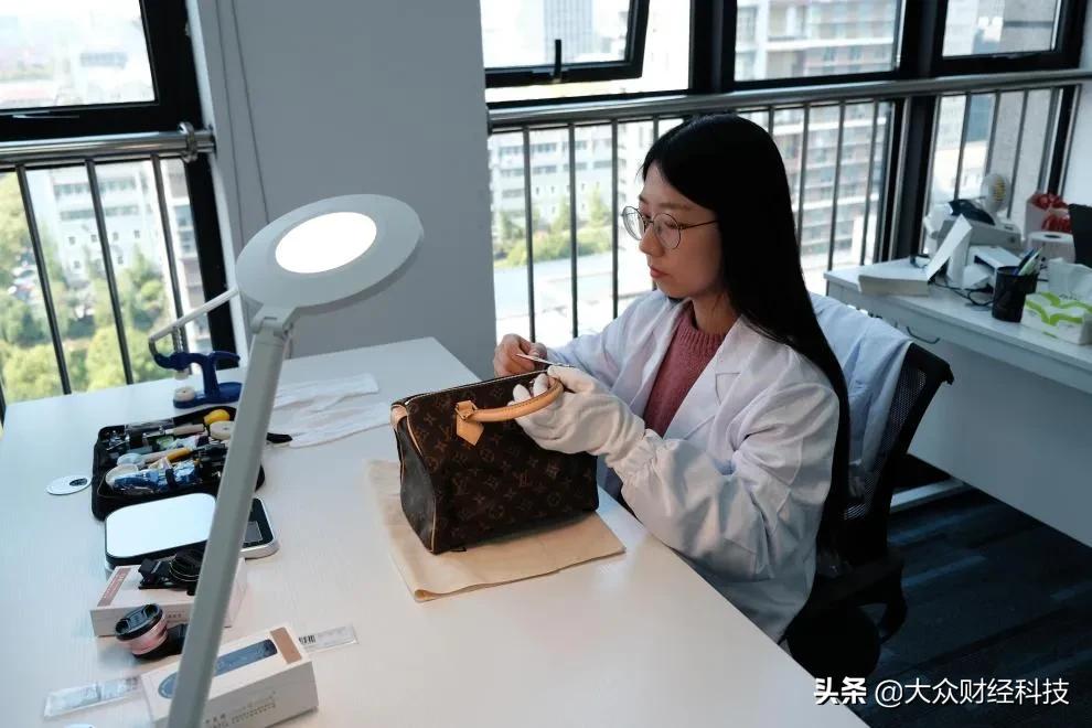 洋码头99会员周奢品大卖，平台基建升级成效初显