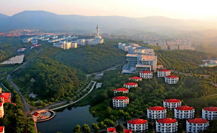 南京单个校区占地面积最大的学校,南京面积最大的单个高校