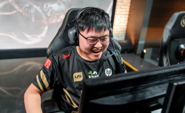 国服第一uzi峡谷之巅,uzi峡谷之巅玩游戏