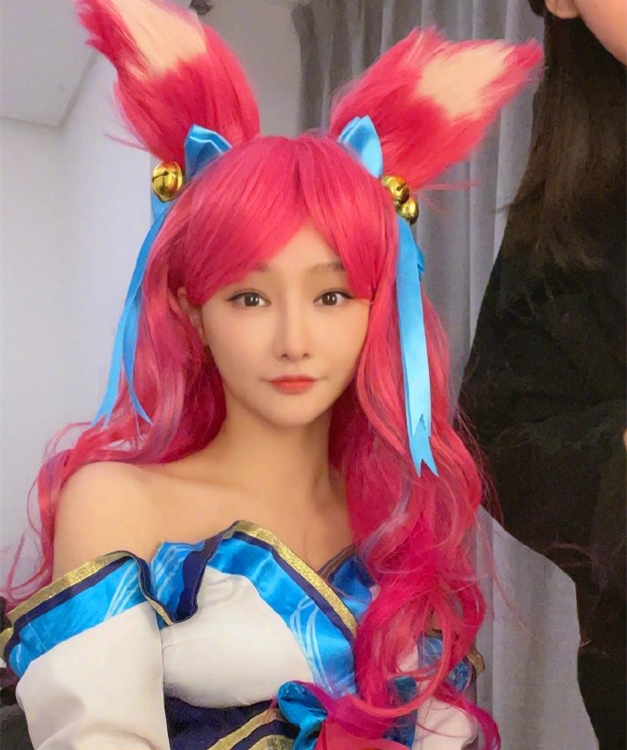 Miss挑战LOL最性感角色,网友:你这是一定是A狸吧?