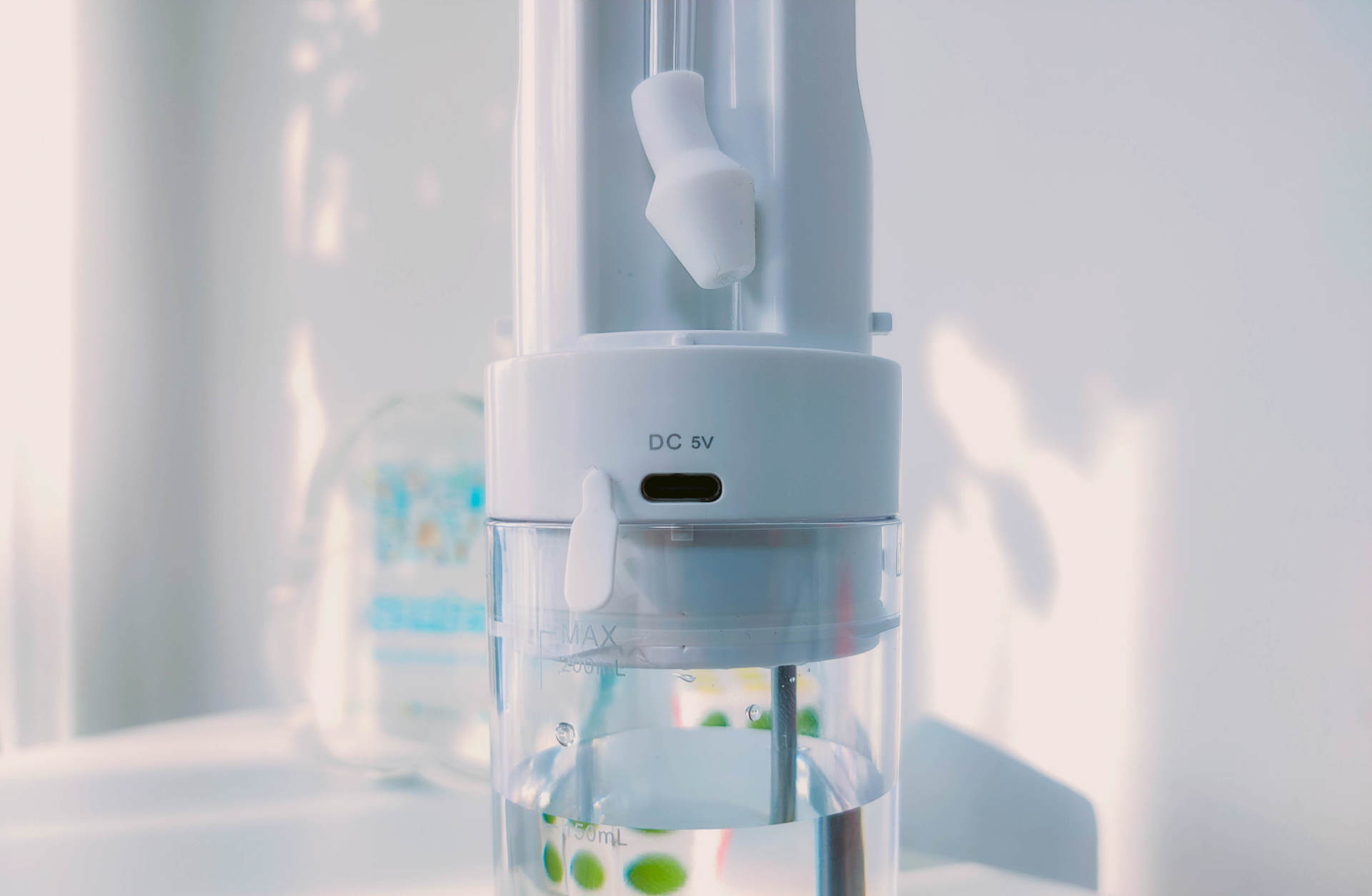 鼻塞用哪种电动洗鼻器效果好,鼻炎洗鼻器电动还是手动