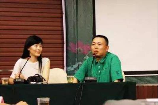 拼多多创始人巴菲特午餐,拼多多创始人与巴菲特的奇遇