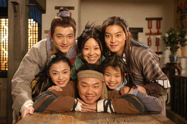 推荐几部好看的情景喜剧,比较下饭的国产情景喜剧