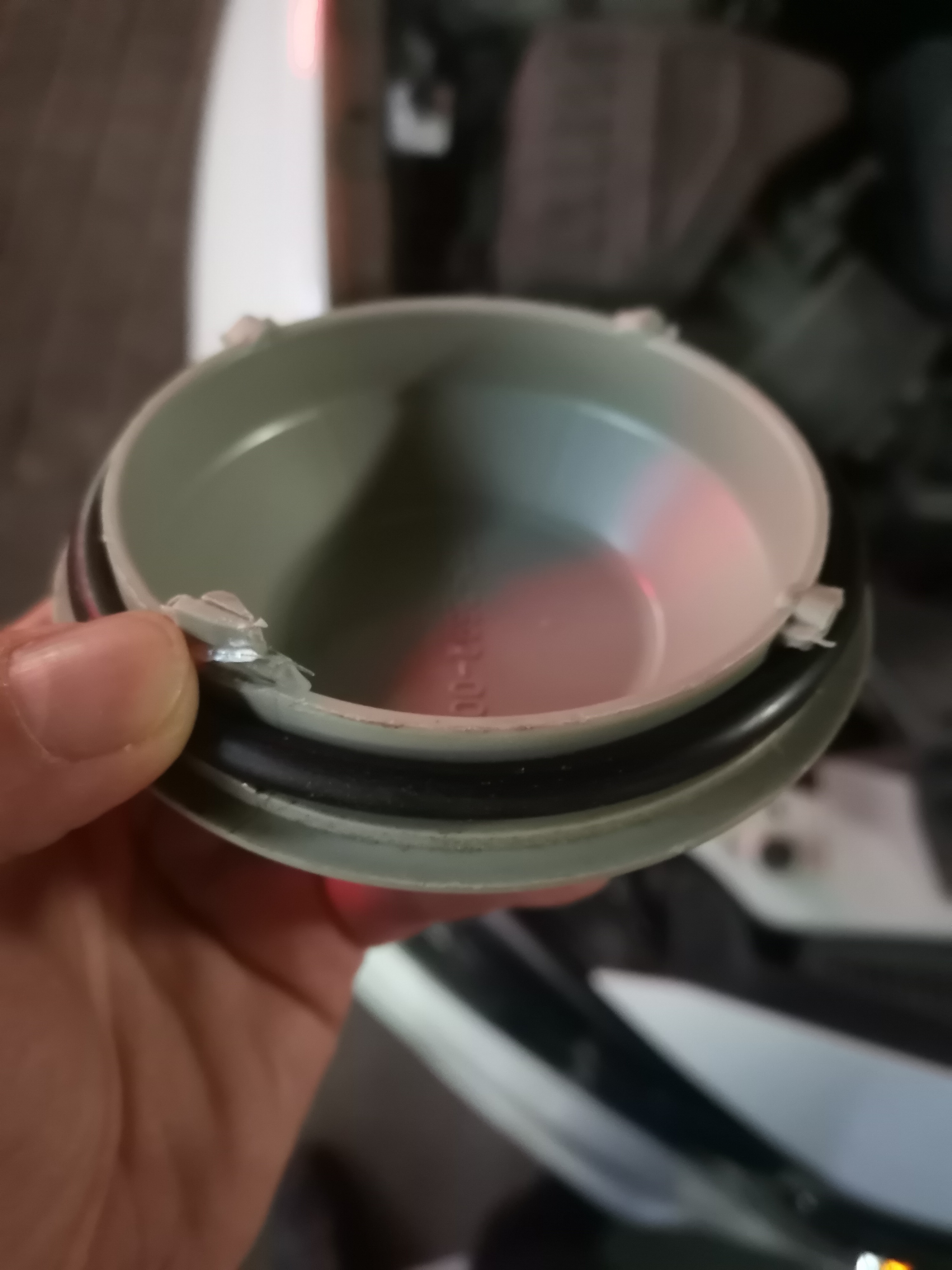 自己动手迈锐宝换氙气灯,英朗换氙气灯教程