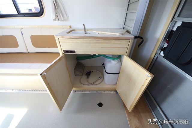 diy日产nv200改装房车案例,日产nv200露营房车