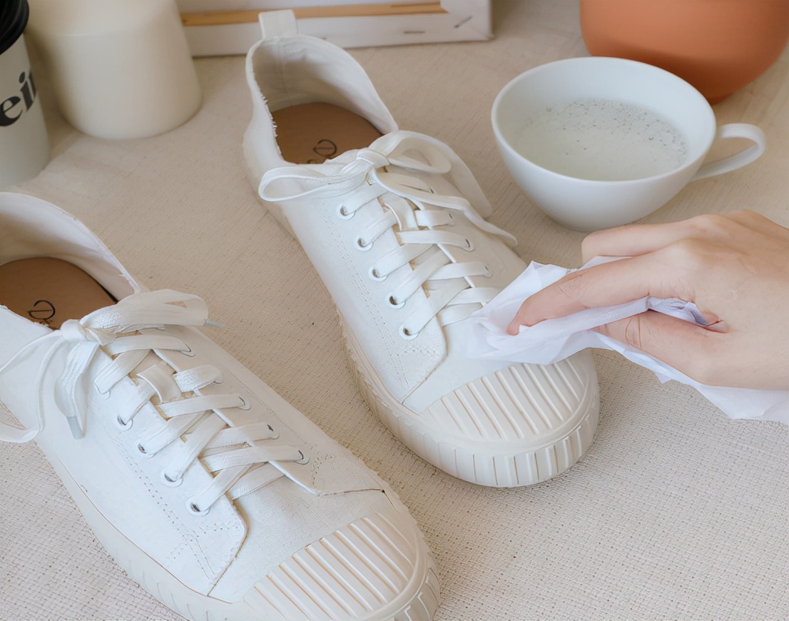 鎳掍汉缁忔祹娲楅瀷琛屼笟,鎳掍汉缁忔祹姝ｅ湪鍏磋捣